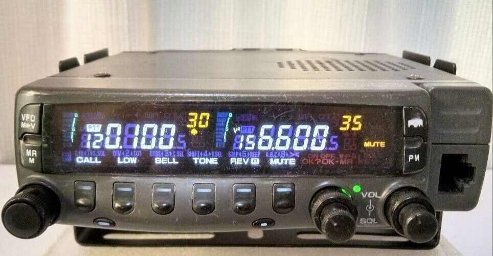 アマチュア無線機 TM-733G TM-733G 144 430MHz FMモービル機 10W機