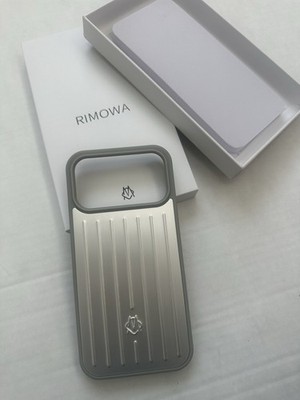 確実正規品】RIMOWA iPhone 17 Pro Maxケース シルバー Aluminium