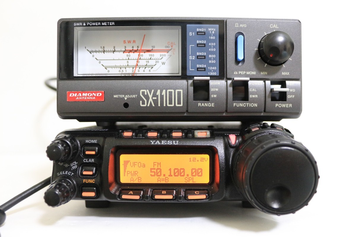 トランシーバー TOMO YAESU FT-857D 100W トランシーバー TOMO YAESU