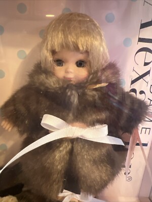 Eloise in Moscow Madame Alexander Doll VERY RARE Brand New In The
