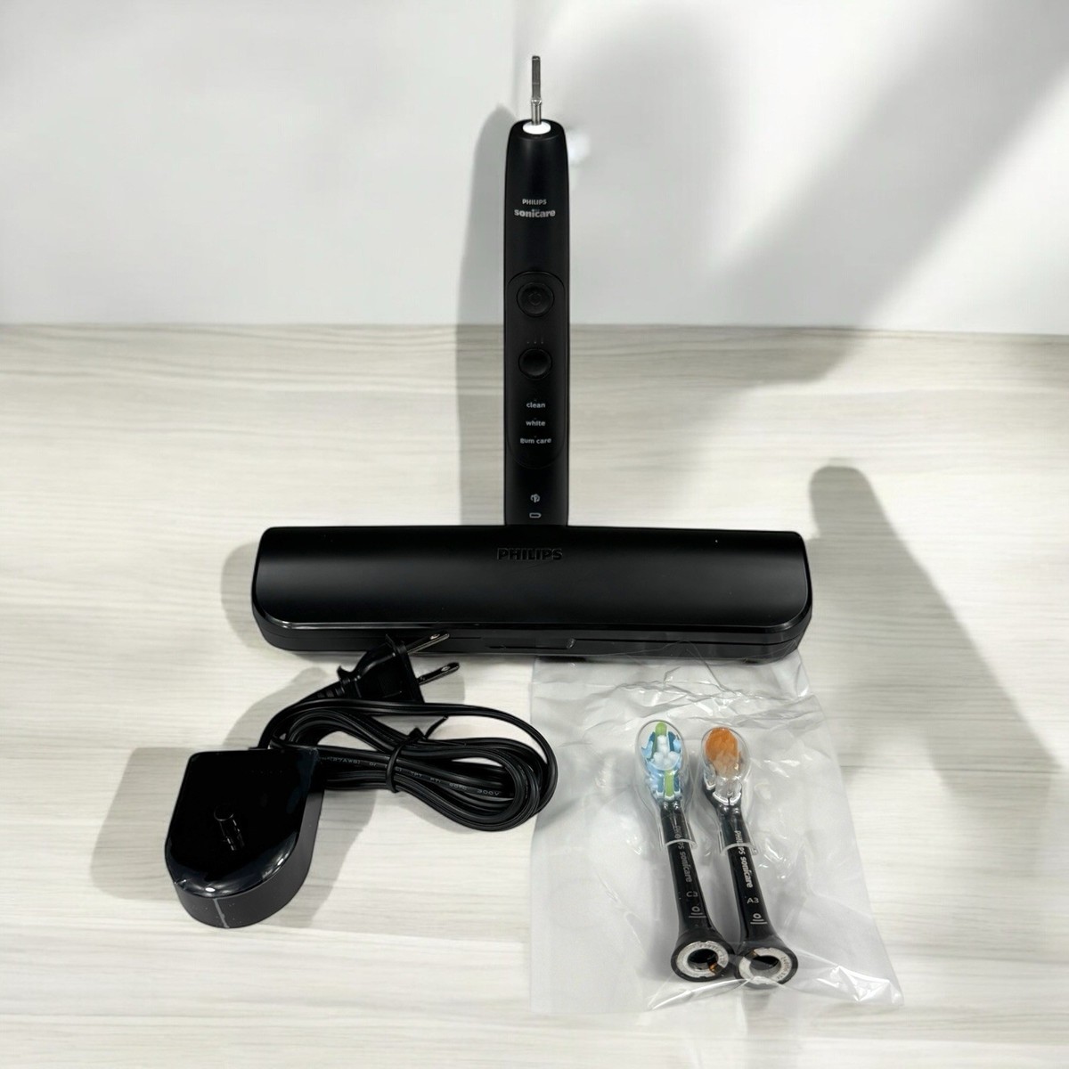 Philips Sonicare Professional Clean Toothbrush Black HX751 – New