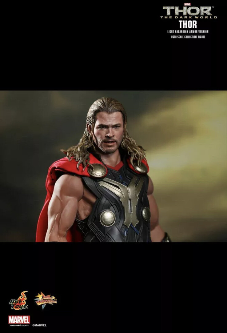 Hot Toys MMS225 Thor: The Dark World (Light Asgardian Armor