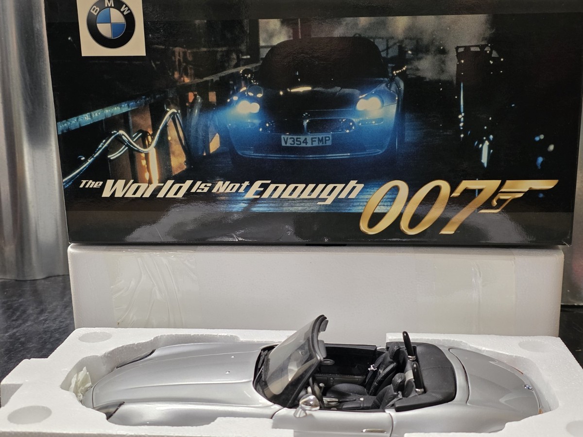 KYOSHO BMW Z8 1/18サイズ ダイキャスト 鏡面ボディ Kyosho BMW Z8