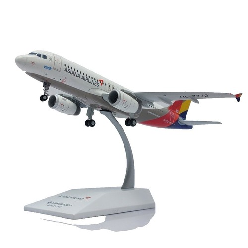 Phoenix ANA全日空 A320neo JA213A 1/400 Phoenix ANA A320neo 1⁄400