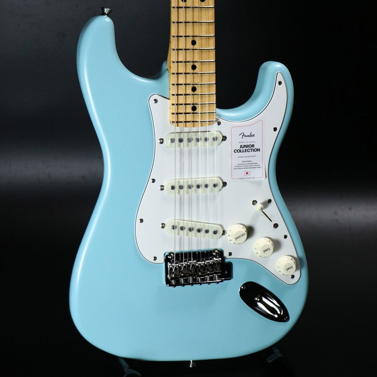 Fender Japan ストラトキャスター Daphne Blue Fender Japan ストラト