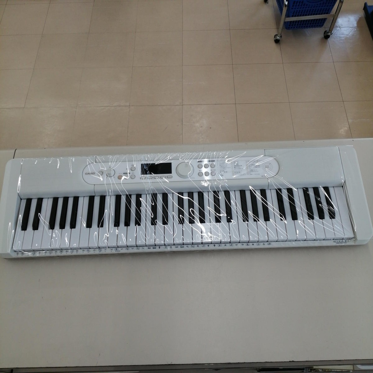 CASIO LK-526 電子キーボード 61鍵値下げ⭕️ CASIO LK-526 ホワイト