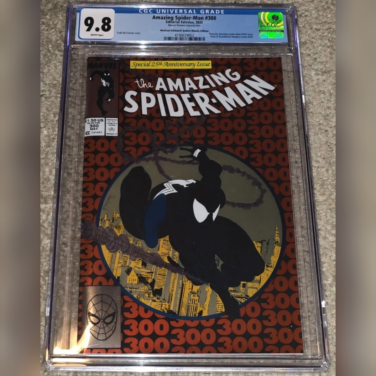 2022 Amazing Spider-Man 300 NM MX CGC 9.8 Foil 1000 1st App Venom