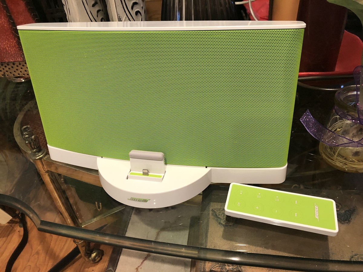 Bose SoundDock Series III System Limited Green w/Lightning Dock