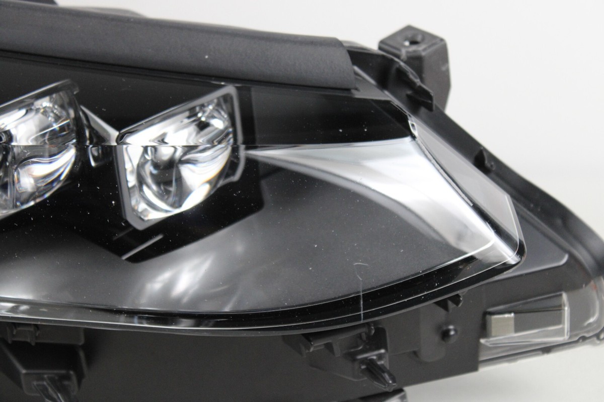 2016-2020 Toyota Mirai Right Passenger RH Side LED Headlight