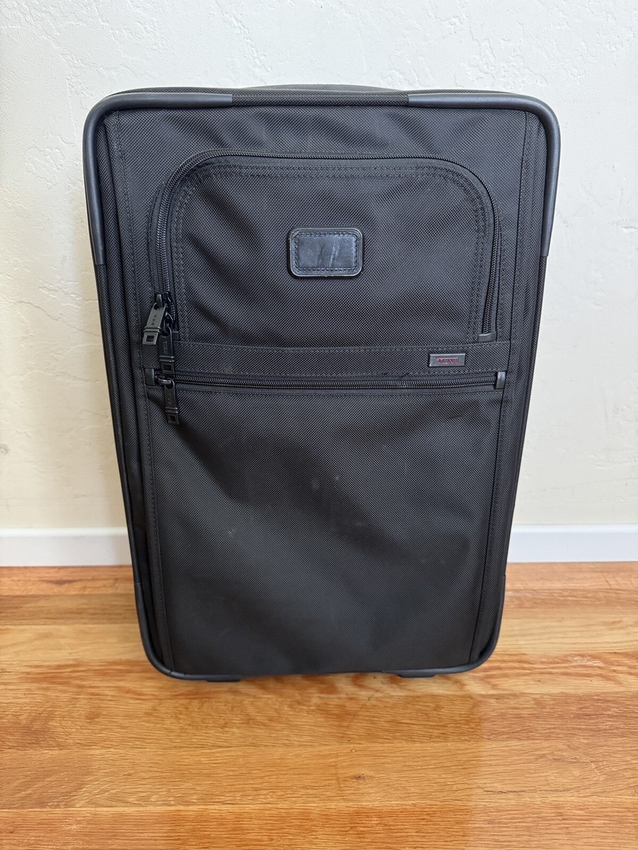 TUMI 2way leather carrybar case 2 wheels 【公式通販】