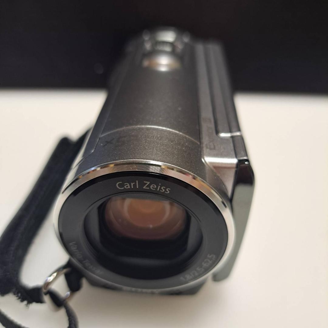 Sony HDR-CX170 Handycam Camcorder HD Digital Video Camera Silver