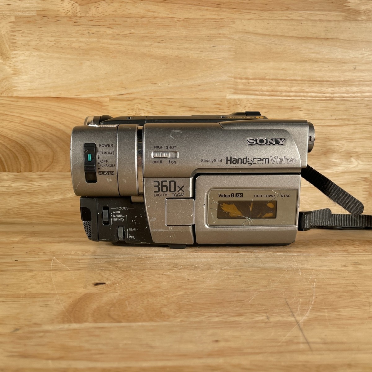 Sony Handycam CCD-TRV57 Black & Silver Handheld 8mm Analog