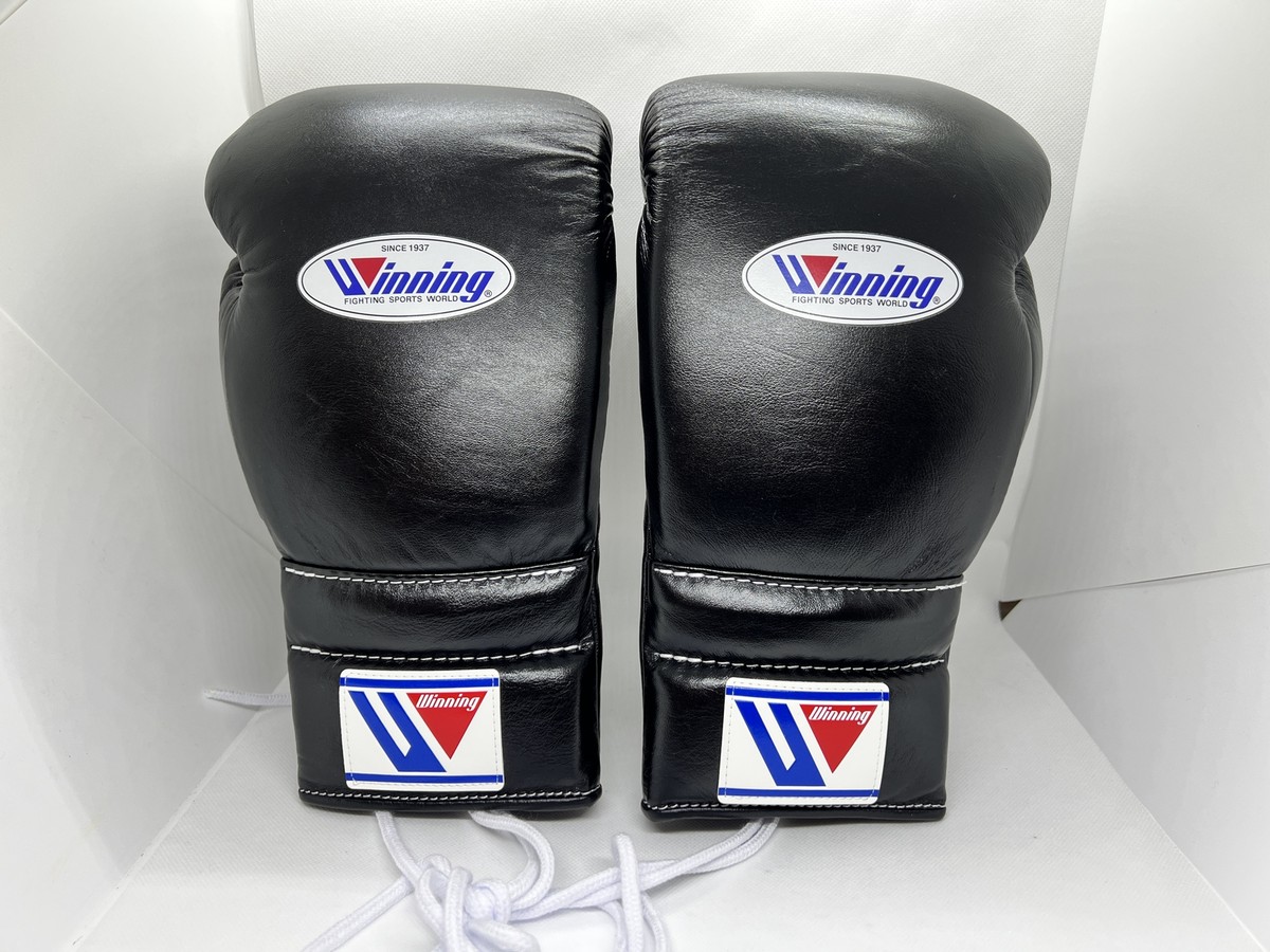 Winning Boxing Gloves Professional Type 16 oz Black Lace-up From