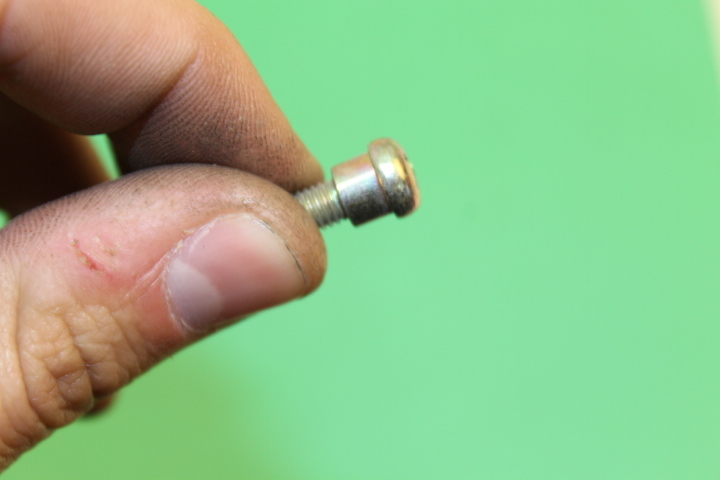 NOS KAWASAKI Z1 H1 H2 750 KZ900 KZ1000 KZ1300 Headlight Screw PART