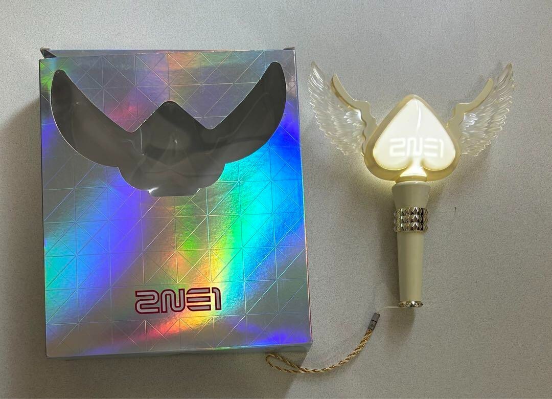 2NE1 Official Pen Light Stick 2012 1st Global Tour NEW EVOLUTION
