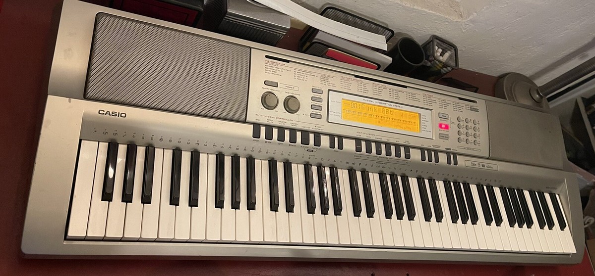 CASIO KEYBOARD WK 200 WORKSTATION 76 KEYS USED | eBay