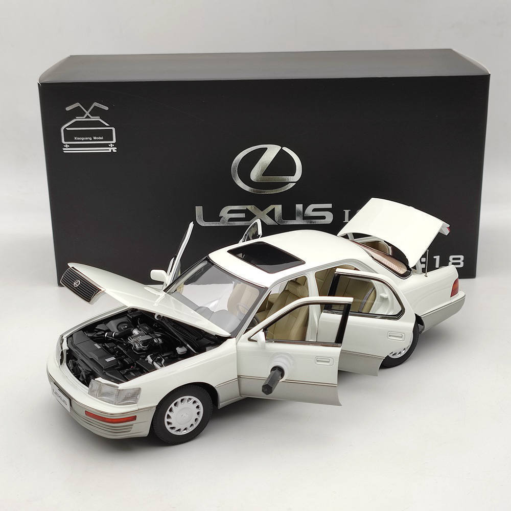 1:18 Toyota Lexus LS400 First Generation White Diecast model Car