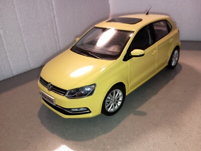 Volkswagen CROSS POLO 1/18 ライム VW特注 ポロ Volkswagen CROSS