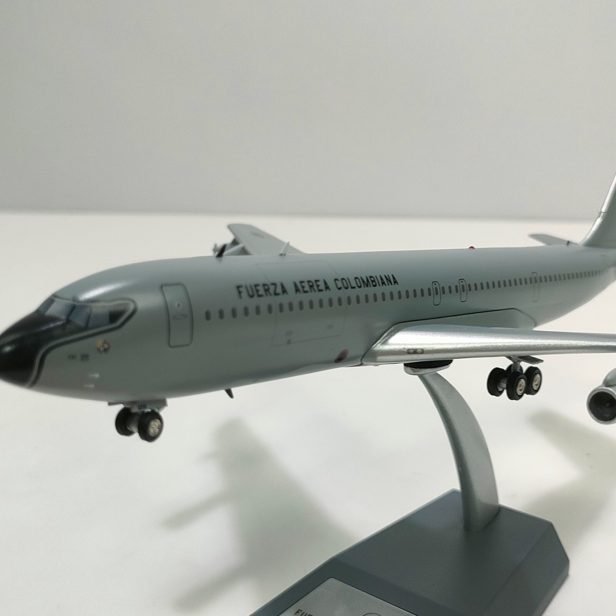 航空機・ヘリコプター INFLIGHT200 FUERZA AEREA 707-300 航空機