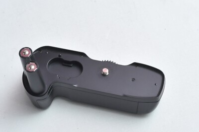 Nikon F80D MB-16付き Nikon MB-16 Battery Pack for Nikon F80D F80S