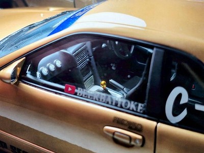 IG3799 – 1/18 TOP SECRET 34GT-R (BNR34) Gold Comes with RB26