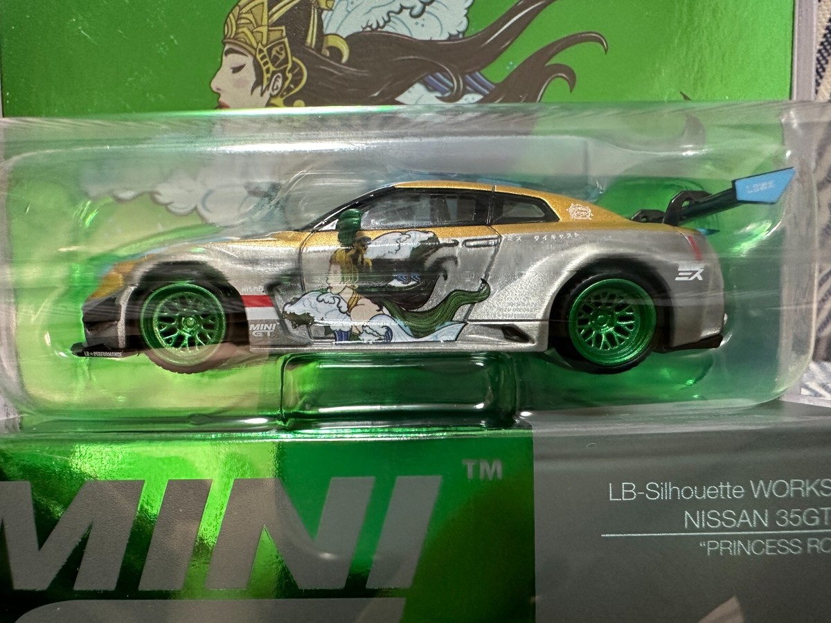 MINI GT 650 chase LB-Silhouette WorksGT NISSAN 35GT-RR 