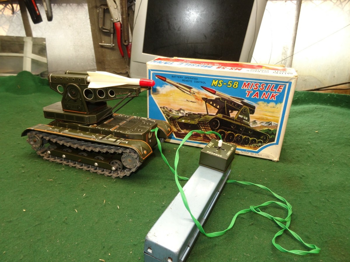 AMAZING VINTAGE RARE MASUDAYA MS-58 MISSILE TANK TIN JAPAN TOY