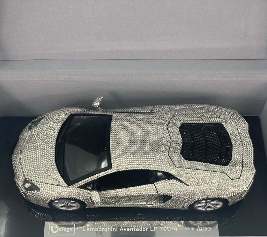 ランボルギーニ カウンタック クリスタル ガラス 置物 台座付き