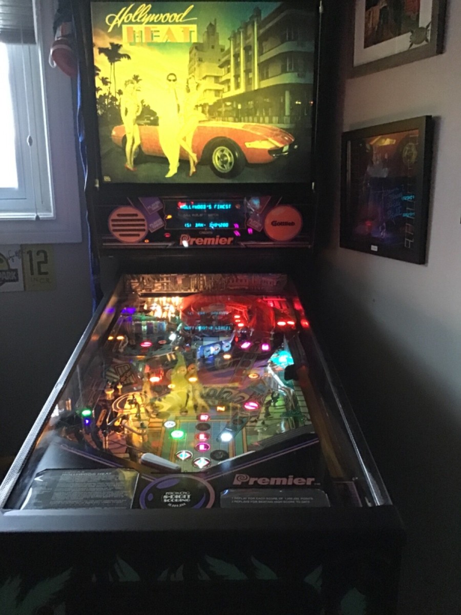 Hollywood Heat ピンボール ビンテージアート HOLLYHE1.jpg