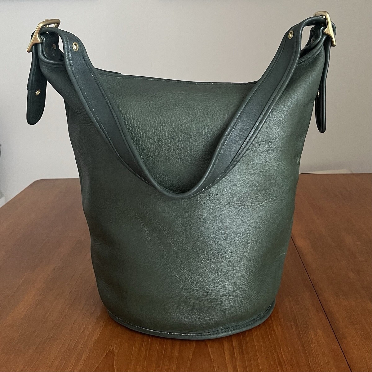 Vintage COACH 9085 Duffle Bucket Feed Bag Sac Bottle Green Leather