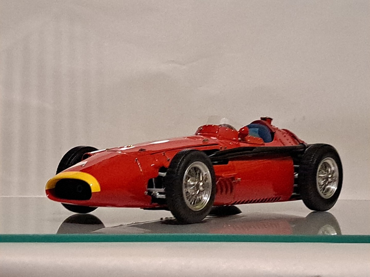 CMC 1/18 Maserati 250F (1957) 限定版 CMC 1/18 Limited Edition