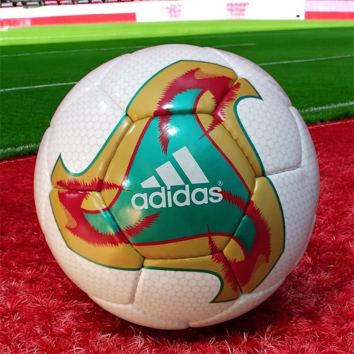 FIFA World Cup 2002 Official Match Ball Adidas Fevernova Football