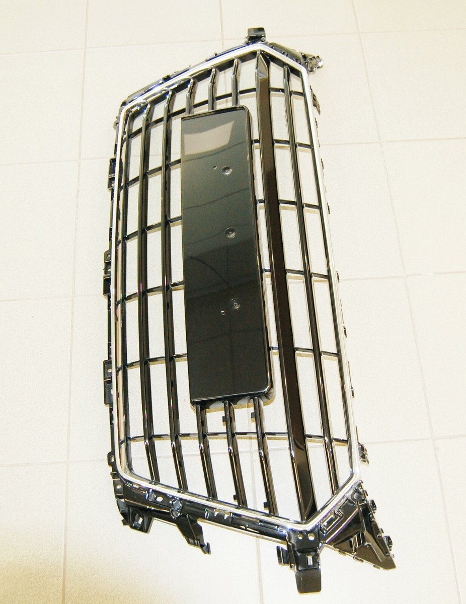 NEW OEM AUDI TT TTS 2015- FRONT MAIN RADIATOR GRILLE 8S0853651 T94