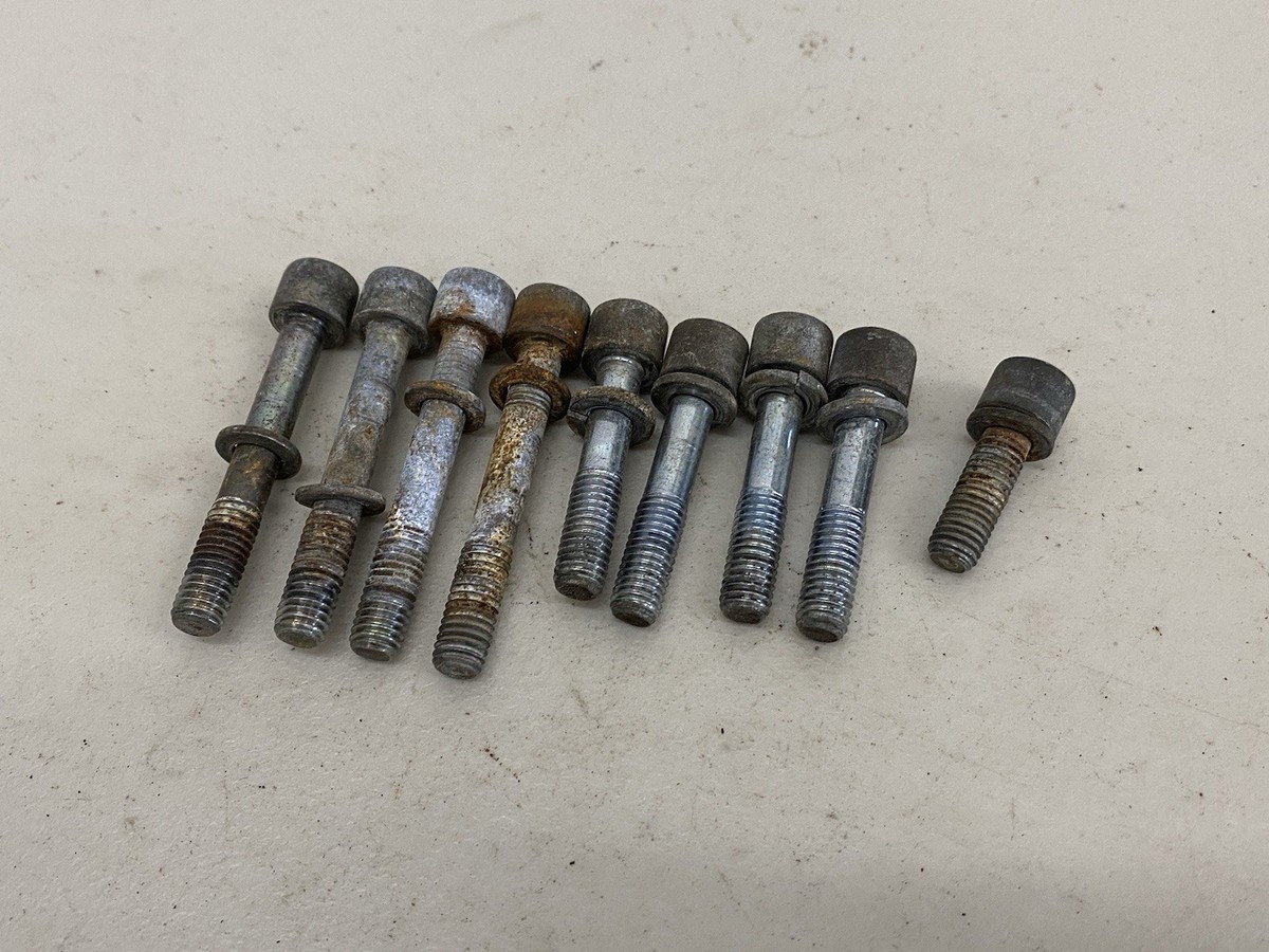 ボルゾイ 1104040 Amazon.com : 8TEN Deck Spindle for Cub Cadet MTD