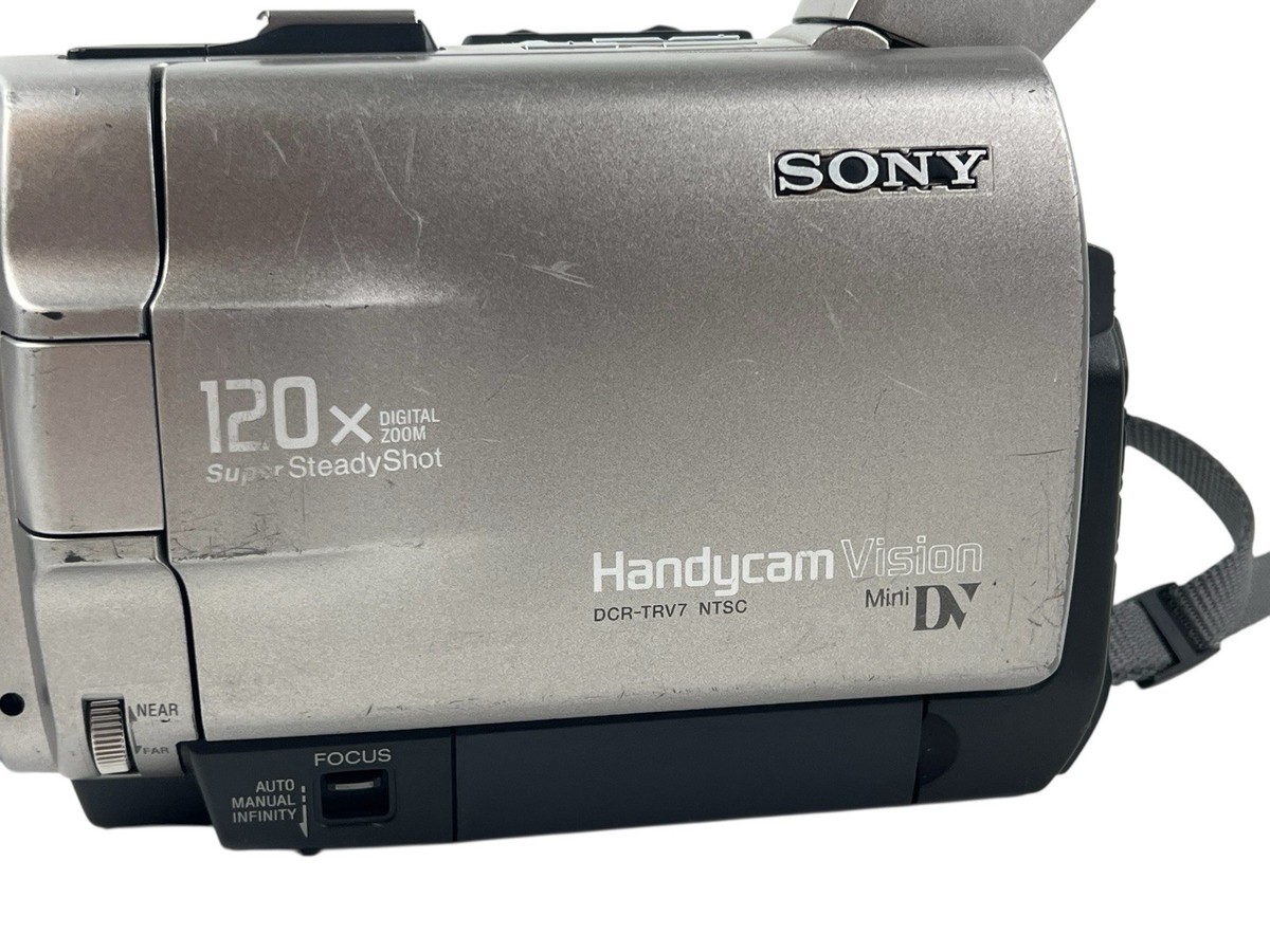 Sony DCR-TRV7 NTSC Handycam - Silver For Parts And Repair Only