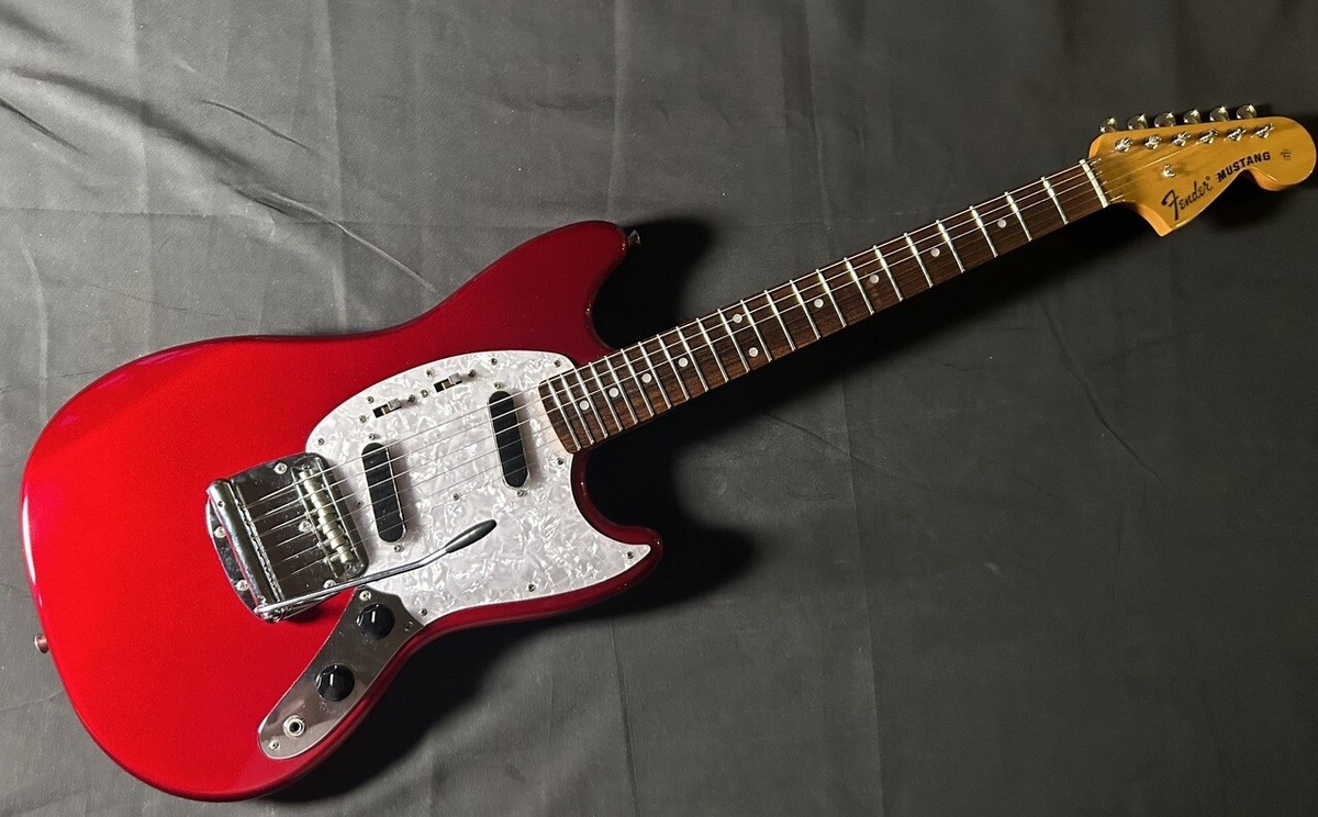 mustang fender mexico 変色したシルバーエレキギター mustang fender