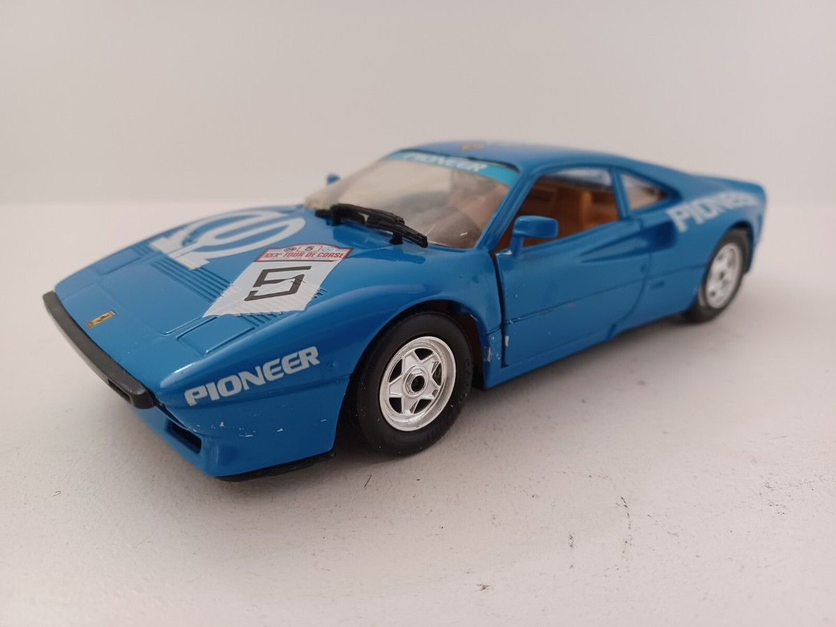 Revell Ferrari 288 GTO 1:24 ダイキャスト