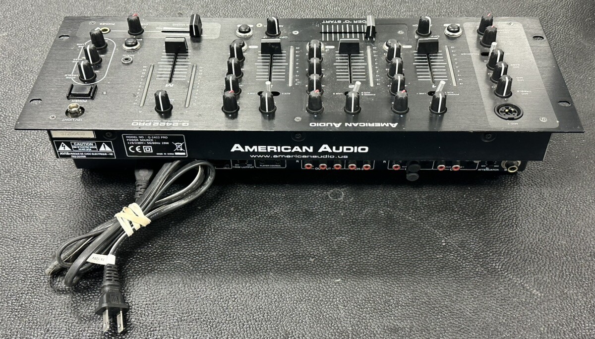DJ機材 American Audio Q-2422 PRO American Audio Q-2422 PRO
