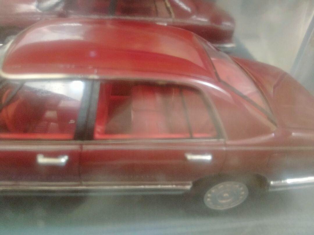 NEO SCALE MODELS Buick Park Avenue 1991 1:43 NEO44885 Car Figure