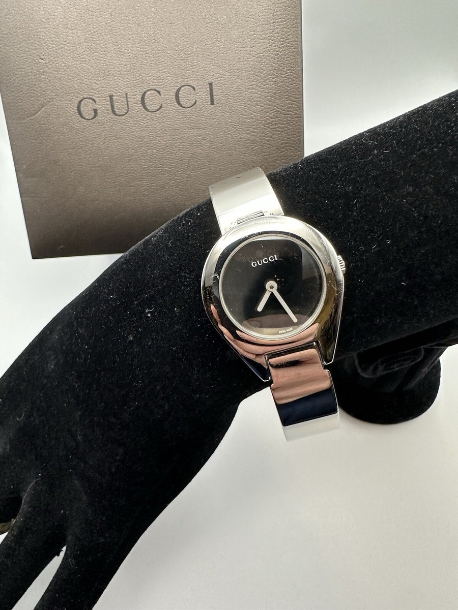 Gucci Women's Watch 6700L Black Dial Sapphire Crystal Swiss Made