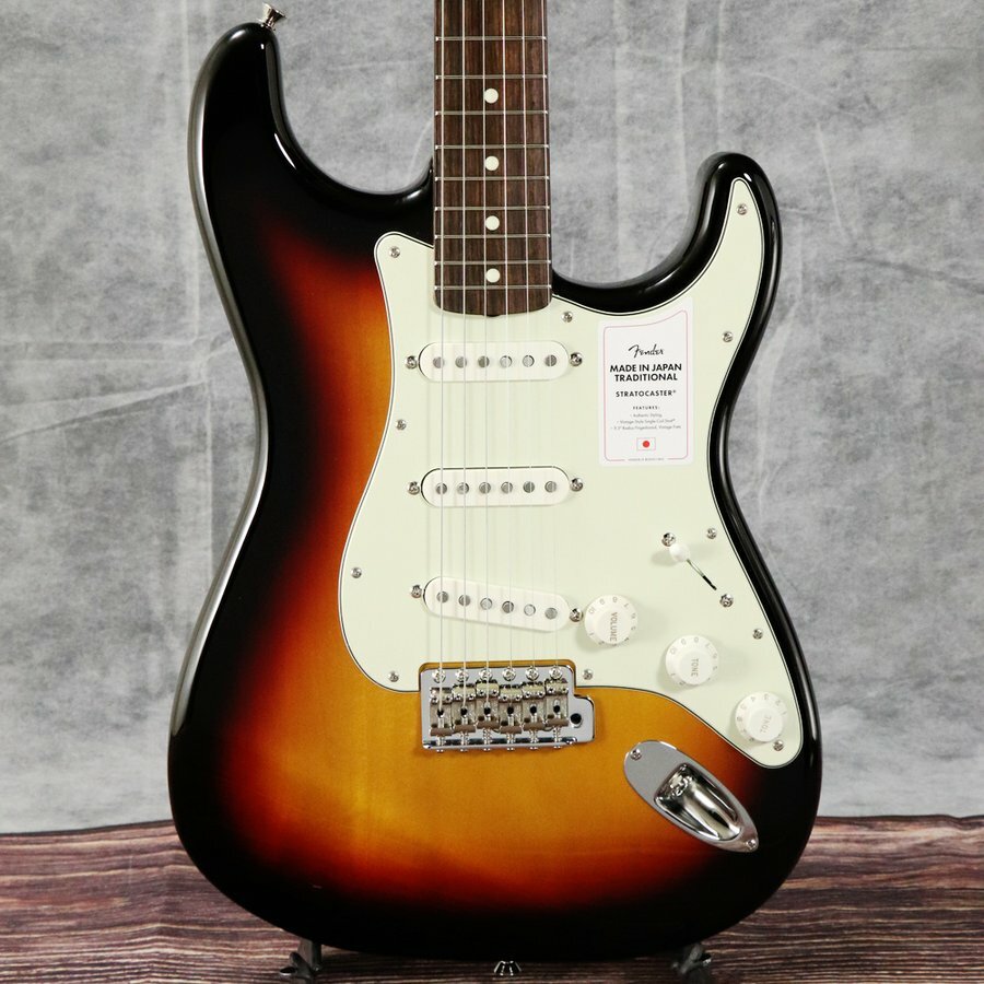 Fender Made in Japan Traditional 60s Stratocaster 3-Color Sunburst