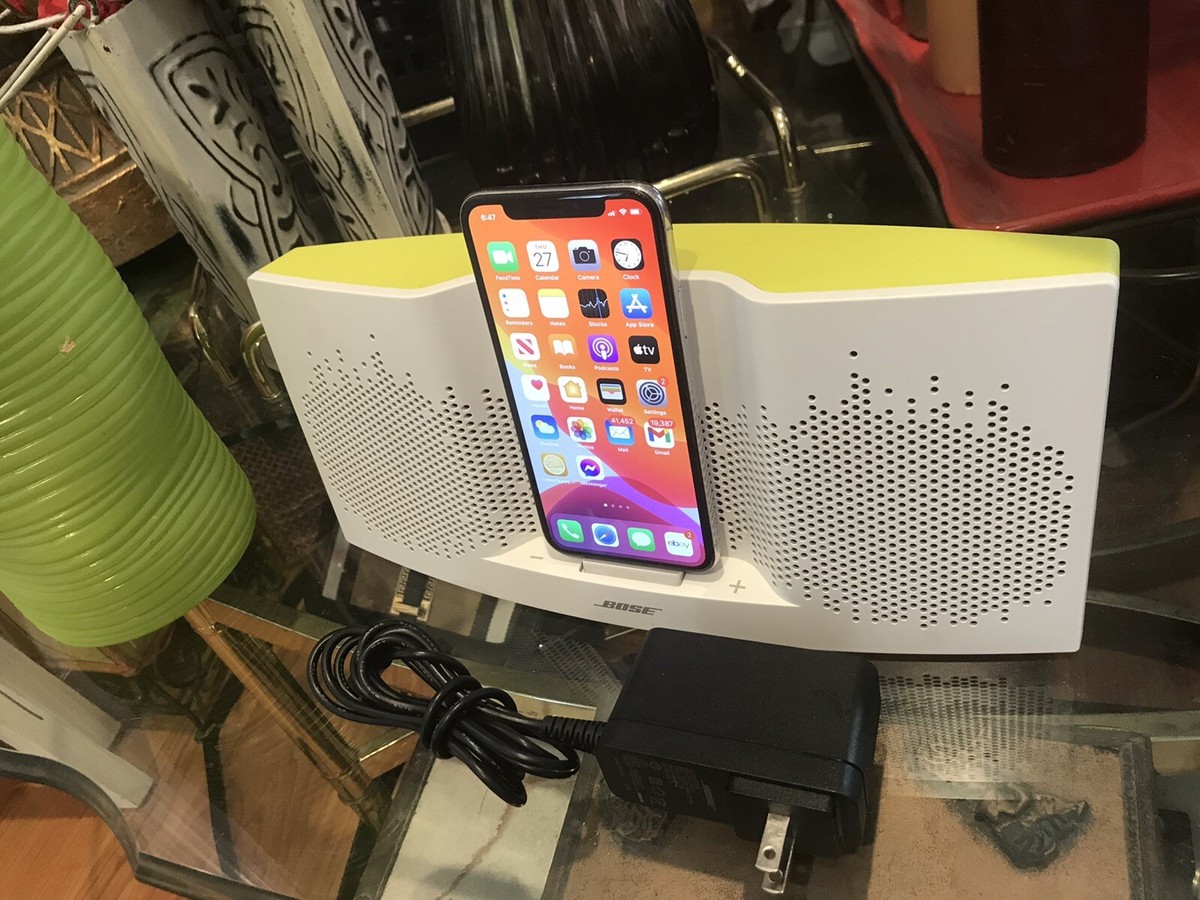 Bose SoundDock XT Speaker White & Yellow 100 % Working iPhone 6/7