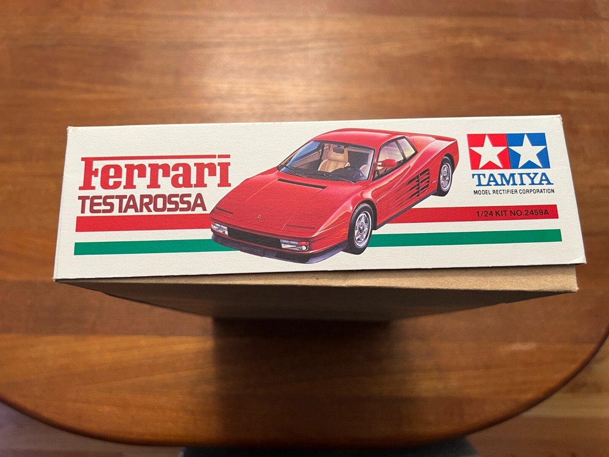 Vintage 1986 Tamiya Ferrari Testarossa Model Kit Sports Car Series