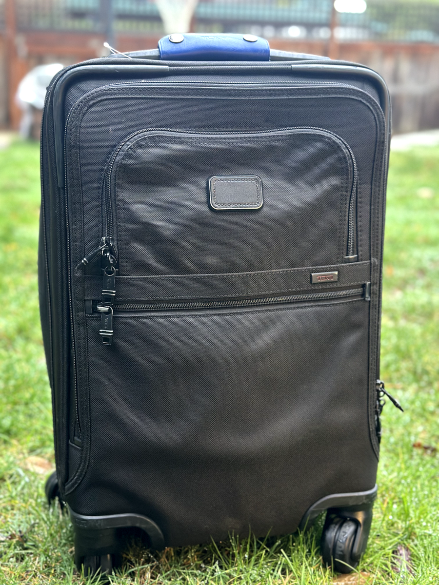 Tumi Alpha 2 International 4-Wheeled Office Carry-On 22