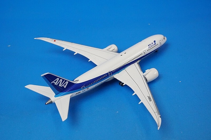 Boeing 787-8 初のドリームライナー記念特別塗装 1:200 Boeing 787-8
