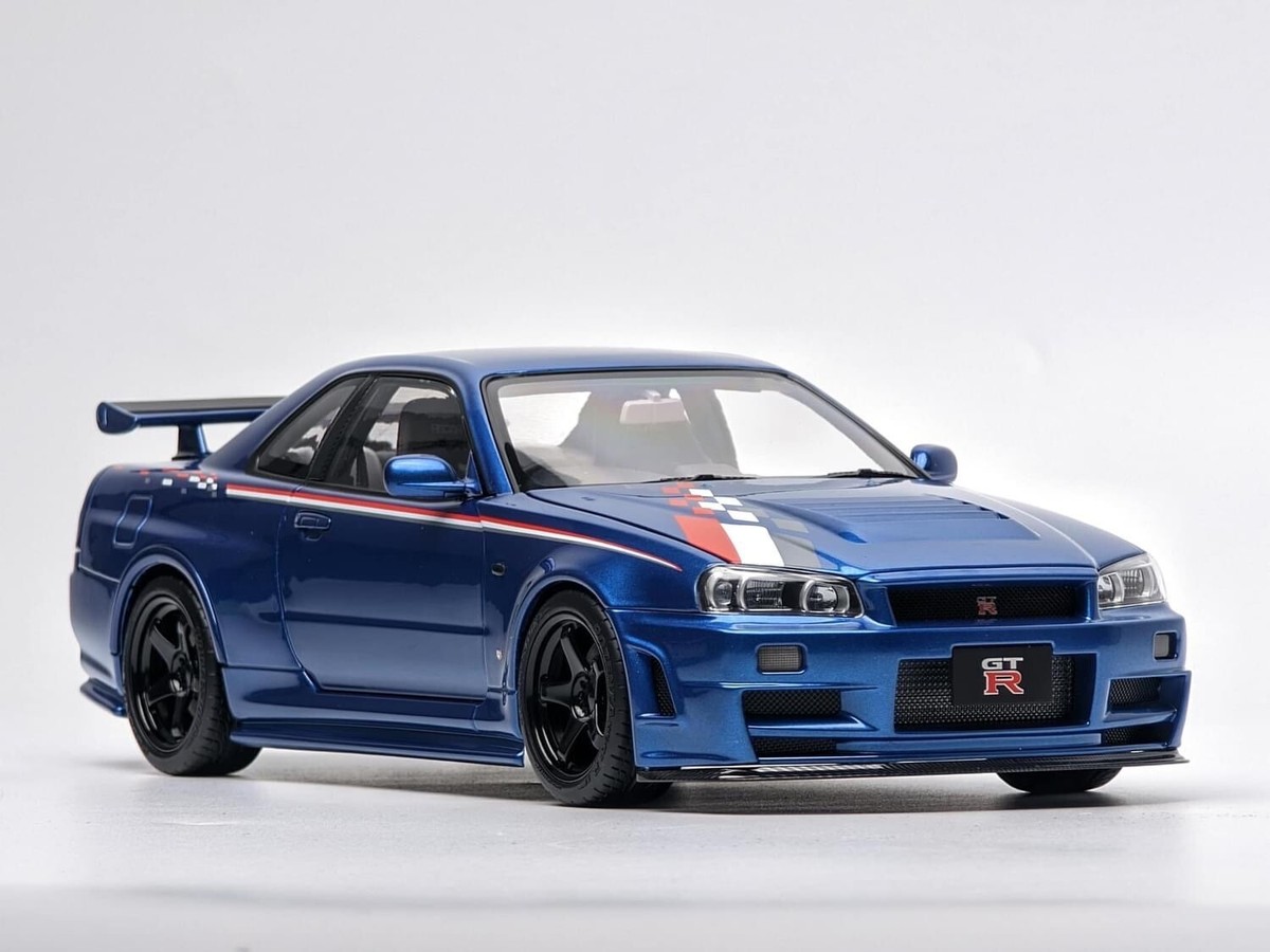 オートアート 1/18 日産 スカイライン GT-R R32 V-SPEC II スパーク