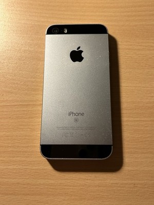 iPhone SE Space Gray 64 販売済み GB au iPhone SE Space Gray 64 GB