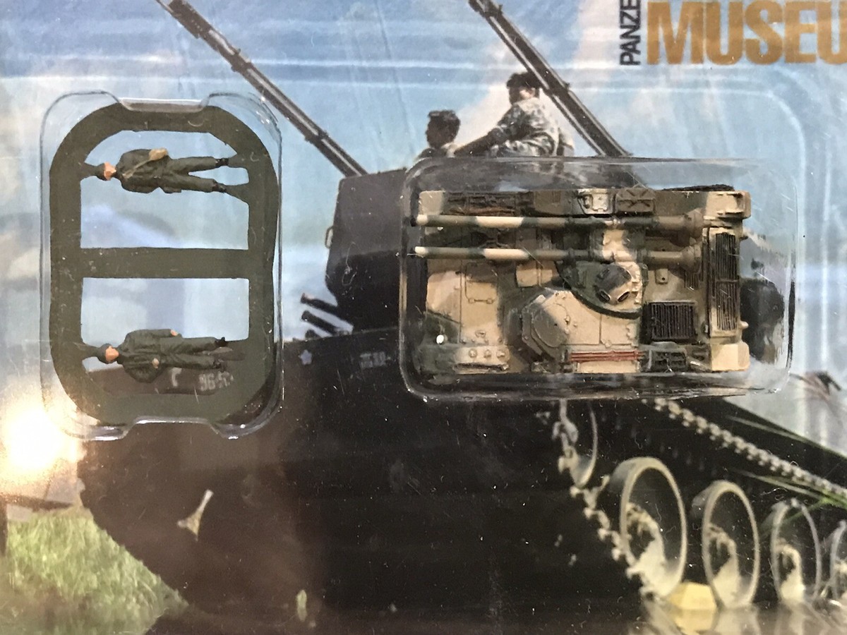 WORLD TANK MUSEUM By Takara 制作 海洋堂 2003年 WORLD TANK MUSEUM