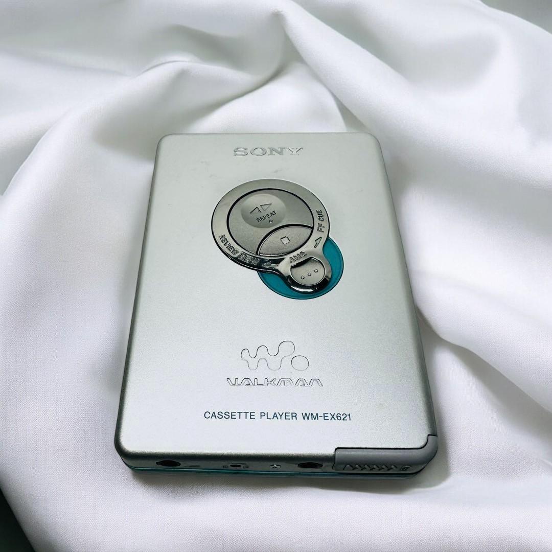 SONY Cassette Walkman WM-EX621-S Portable Cassette Player Silver
