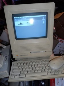 ヴィンテージ Macintosh SE/30 本体 キーボード マウス付属